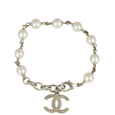 chanel bracciale perle|Chanel bracelet price.